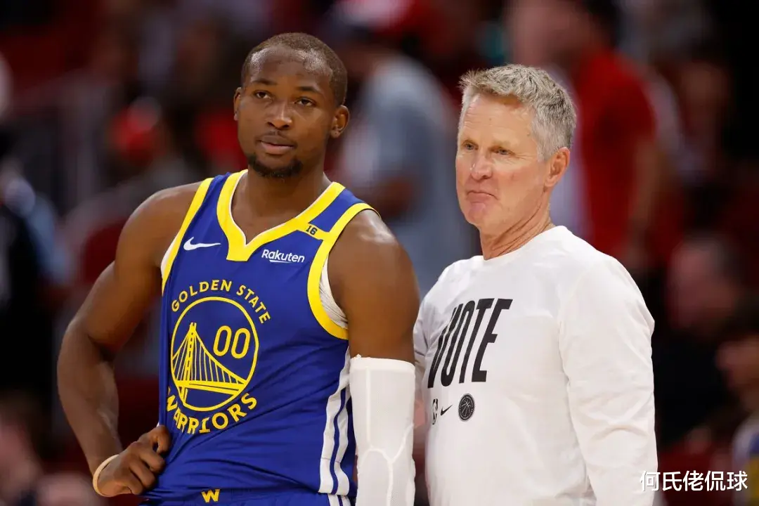 Warriors Locker Room Bomb + Hi